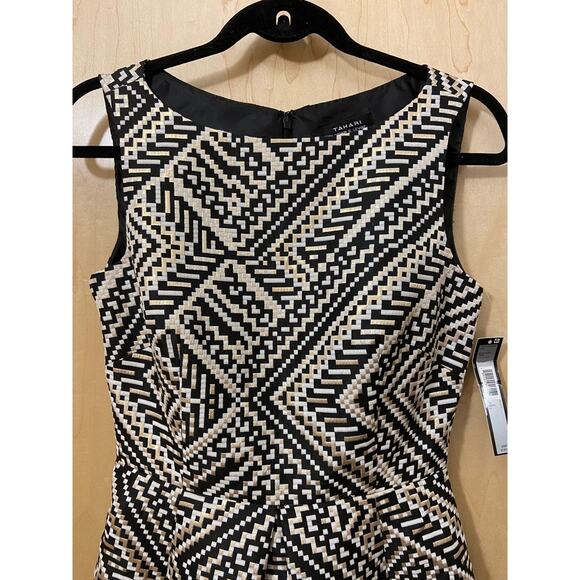Tahari Arthur S Levine Dress NWT Size 2 Round Neck Sleeveless Geometric A-Line - Picture 2 of 6